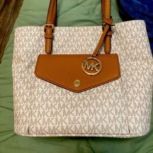 Vanilla color Michael Kors Small tote! New